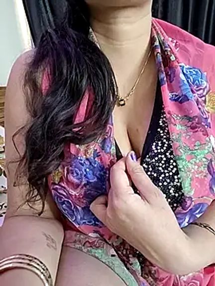 kaamuk_shweta