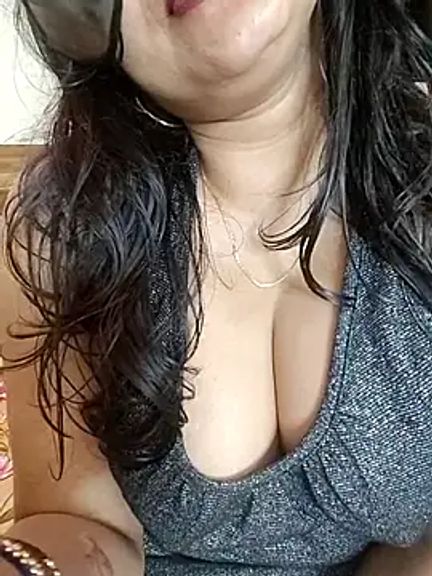 kaamuk_shweta