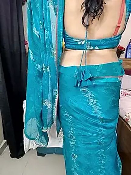kaamuk_shweta