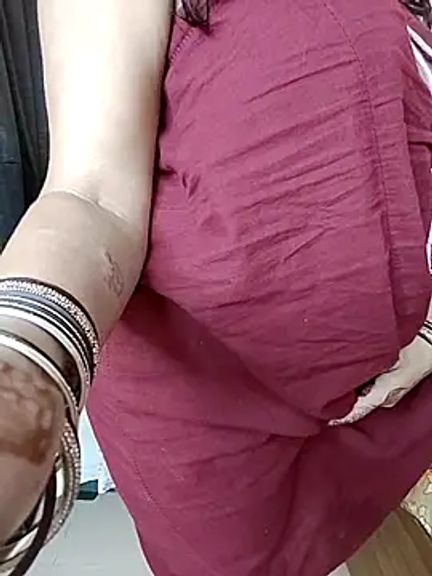 kaamuk_shweta