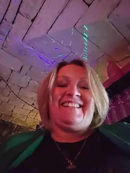 lady_charlyne