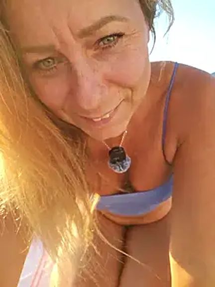 AngelaDesires