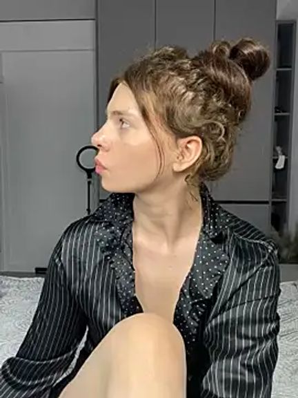 CurlyLara