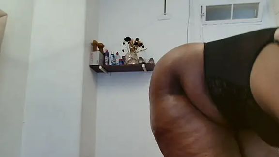 xTALLSEXYBUMx