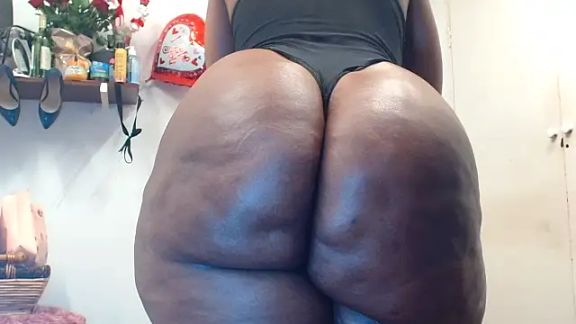 xTALLSEXYBUMx
