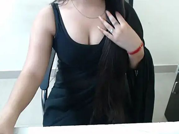 anika_bold