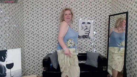 unsual_milf