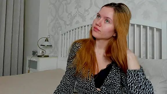 Eva__Lewis