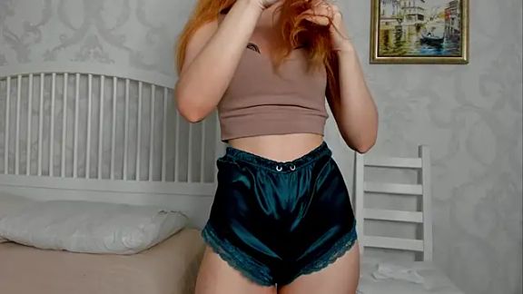 Eva__Lewis