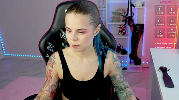 QueenAliceX