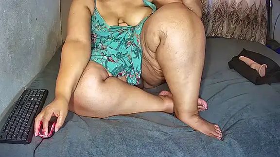 BustyThickyAss