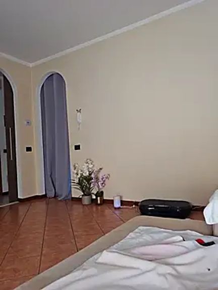 Eva_Pearl