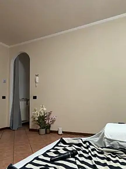 Eva_Pearl