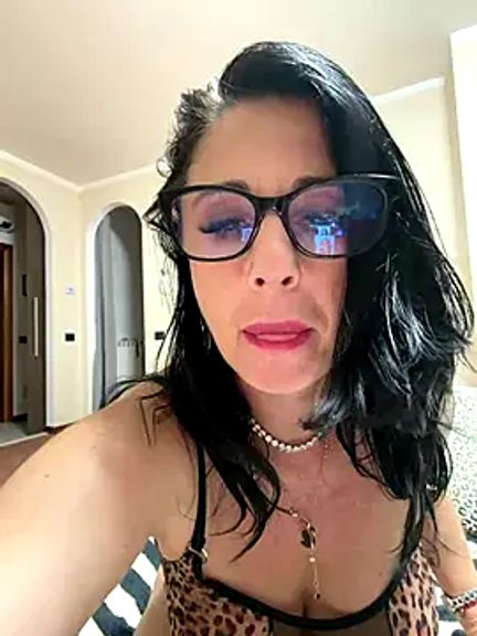 Eva_Pearl