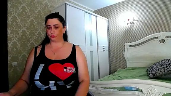 Evelyn_Shy