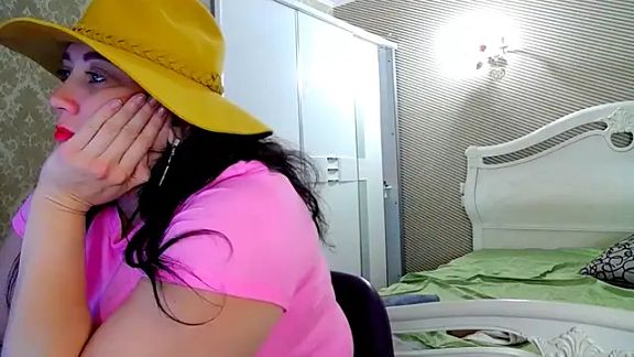 Evelyn_Shy