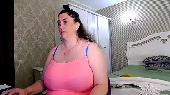 Evelyn_Shy