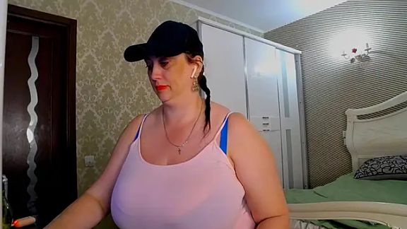 Evelyn_Shy