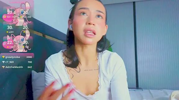 Mia_Tin