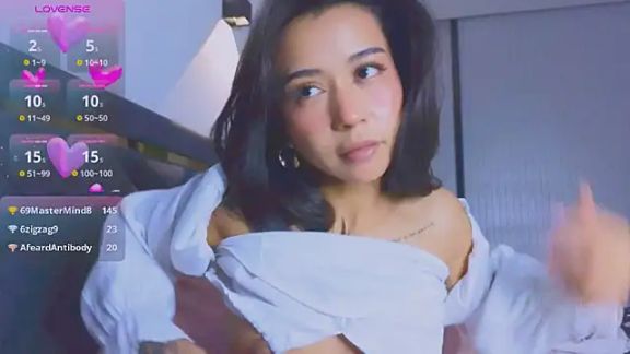 Mia_Tin