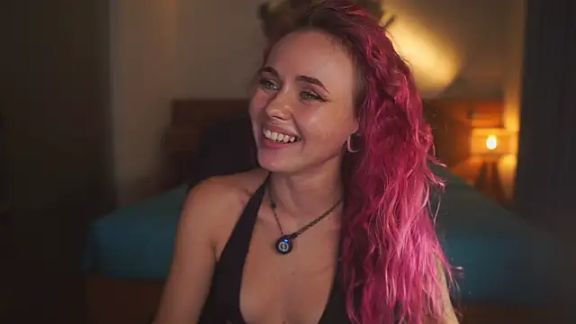 Sarah_Pink