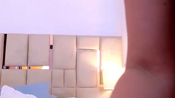 Ariana_Lu