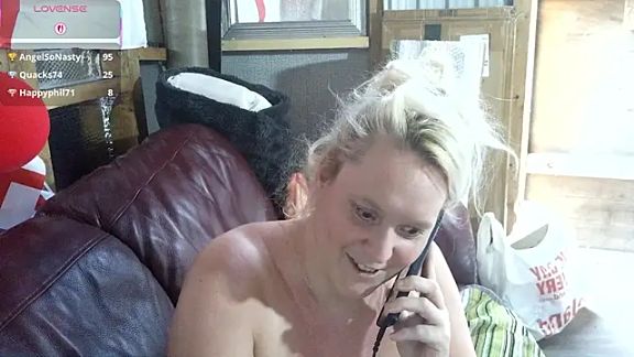 Bella_Squirts