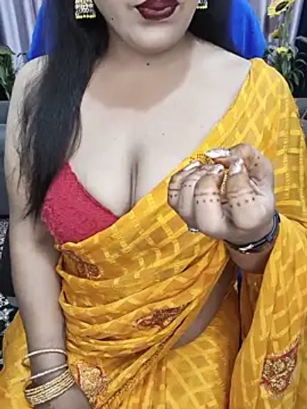 Curvy_Nayara