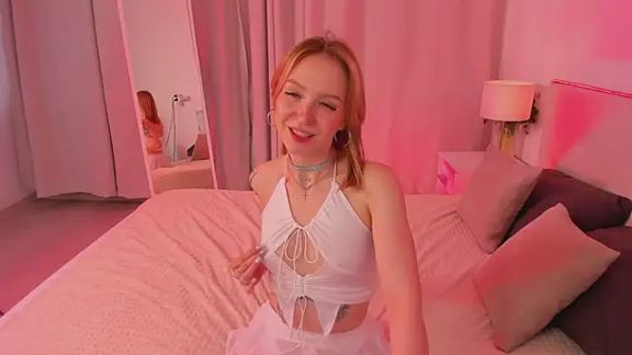 Annie_Leone