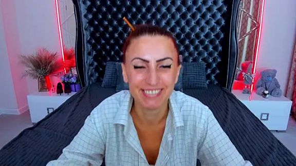 Rebecca_Diamond