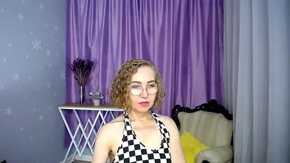 queen_a_n_i