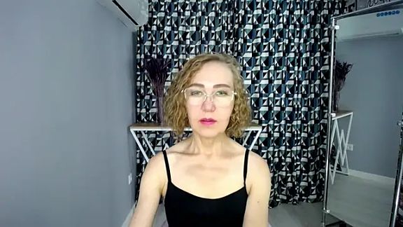 queen_a_n_i