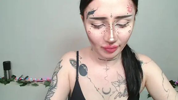 alisa_tattoogirl1