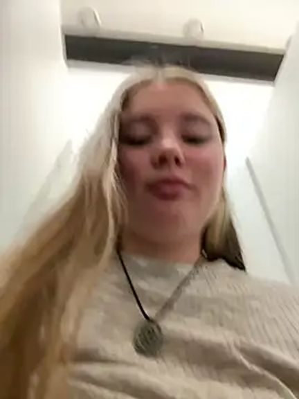 StephanieMur