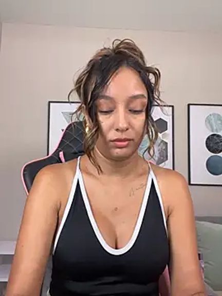 DianaHopson