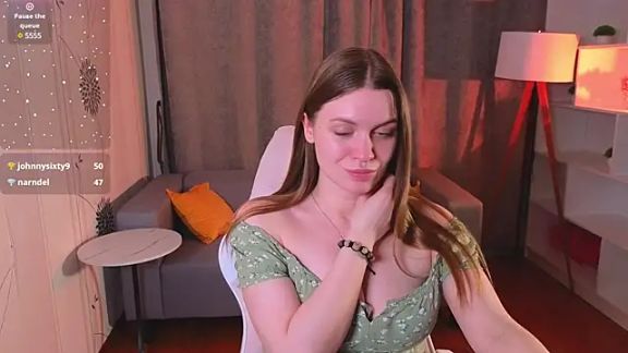 Lovella_Lips