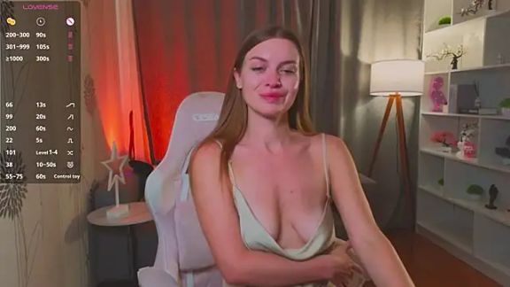 Lovella_Lips