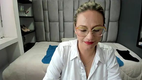 Charlot_milf