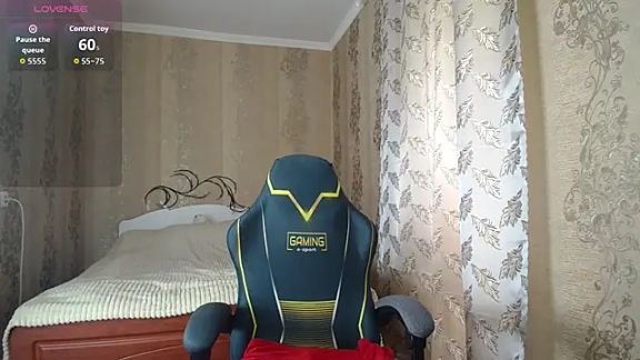 Leila_Kissyu