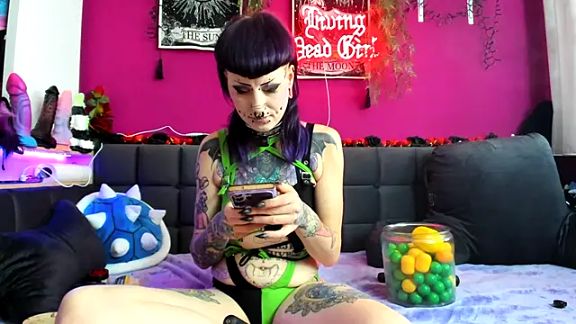 Purple_Coffin666