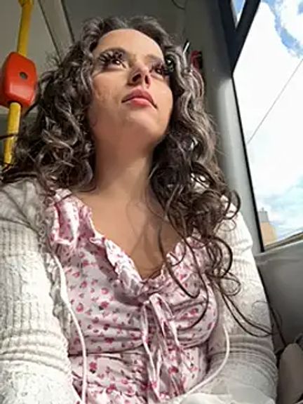 Lina_twin