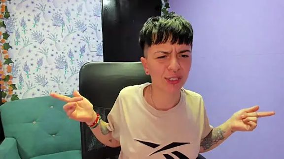 _Hannah_Hot