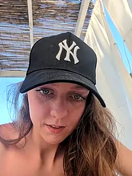 Eveline_Beauty_Kitty
