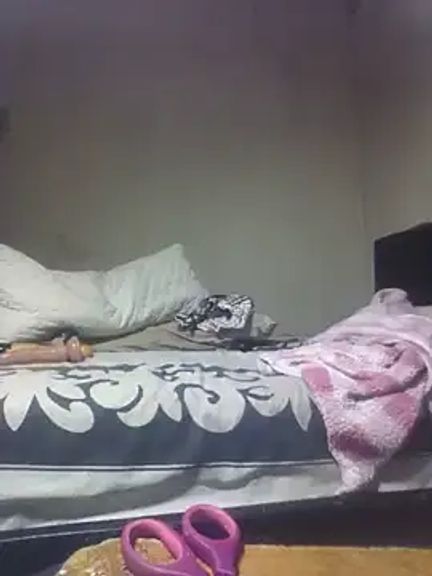 PetiteSquirtQueen