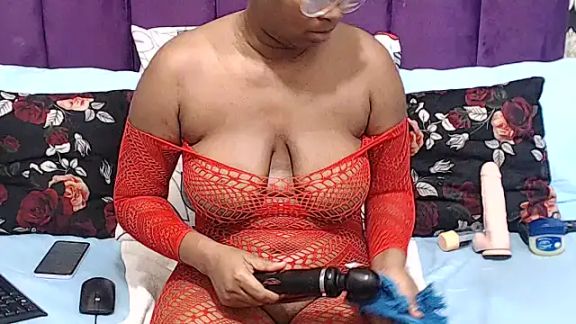 QUEENOFSQUIRT02