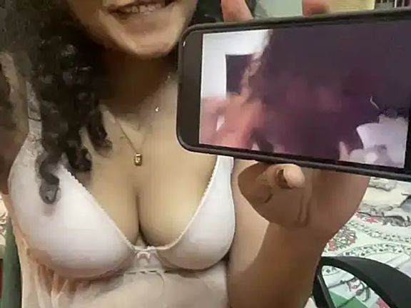 Laaylllaa