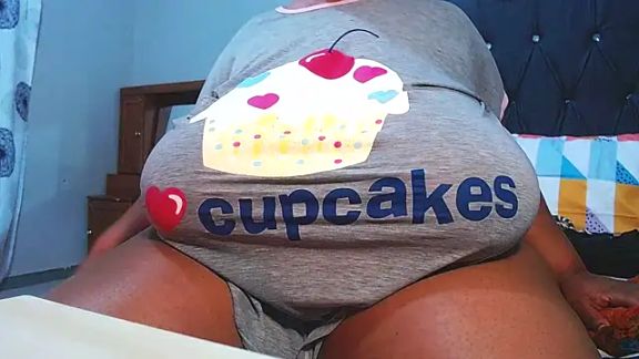 Lovelyboobs01