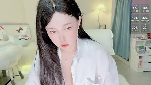 Bella_Ava