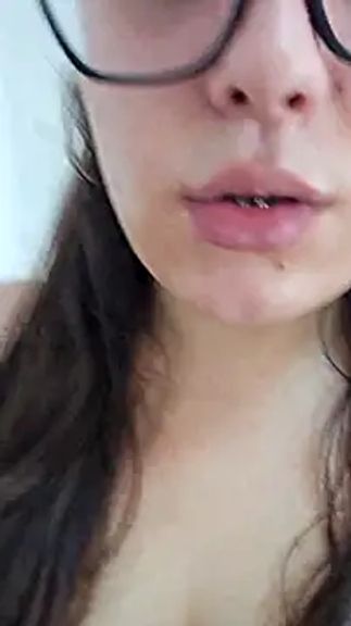 Larissa4U