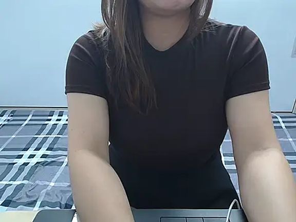 Amiee_Showhottie